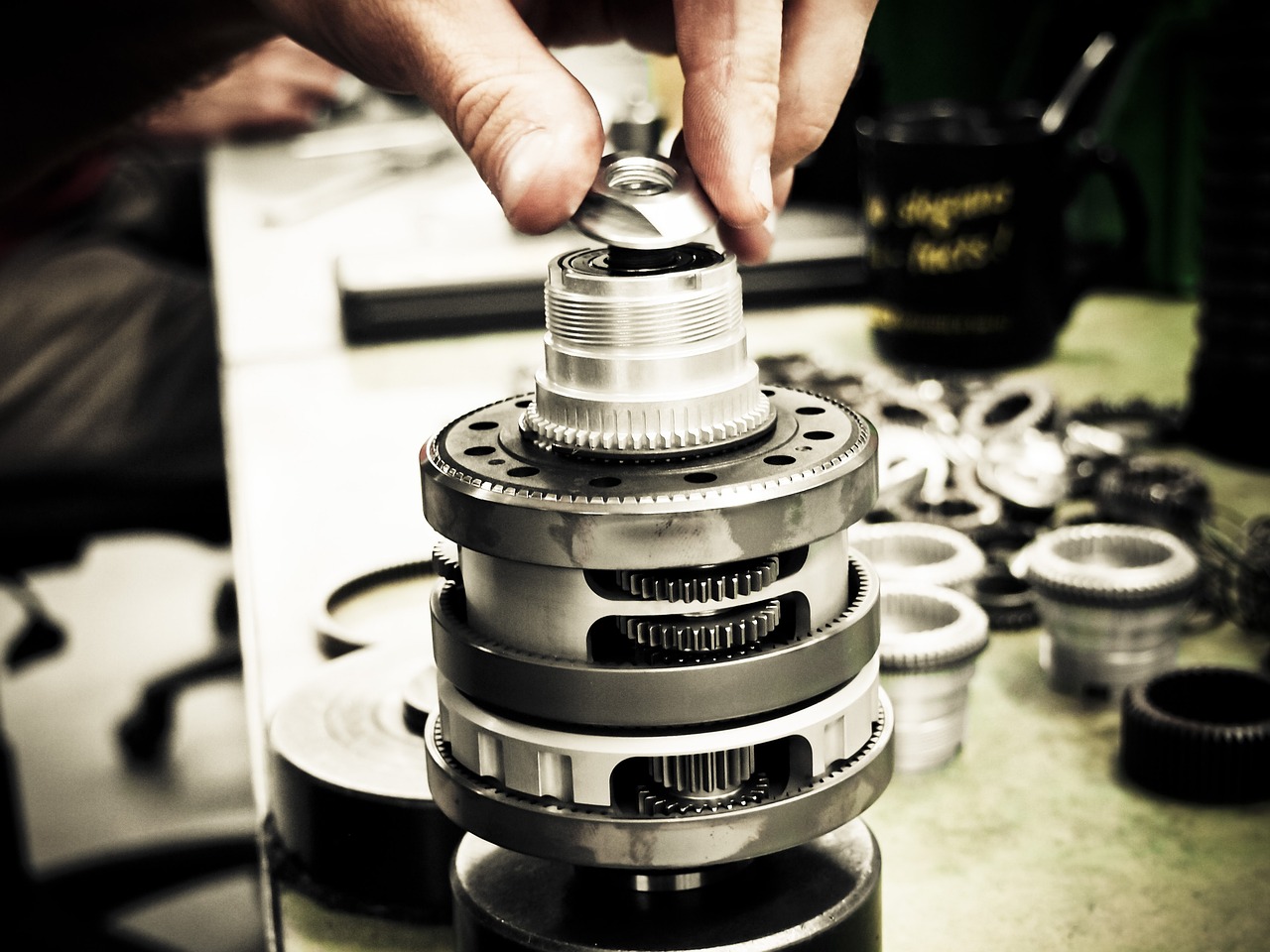 控制技术支持辅助，保持游戏的健康发展